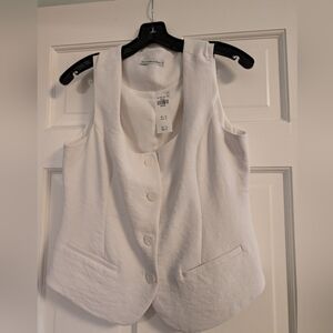 Abercrombie & Fitch White Sleeveless Vest